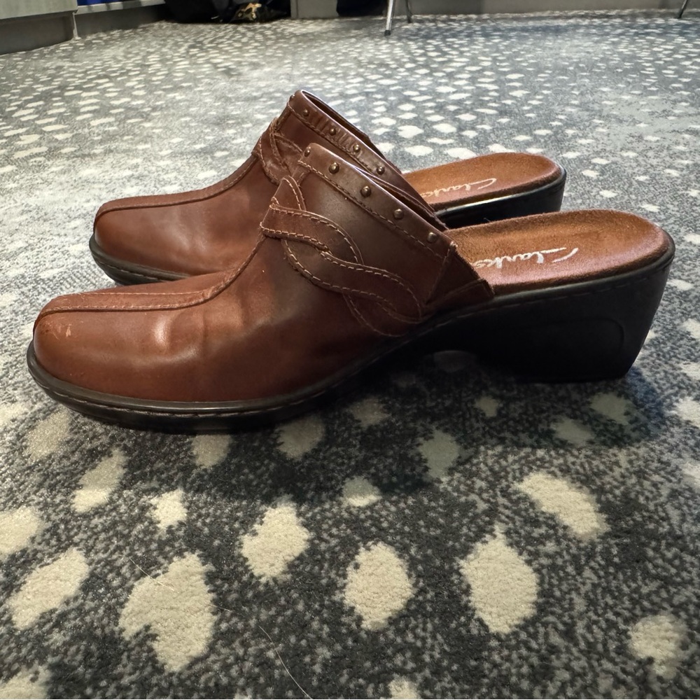 Clarks Women's Brown Leather Clogs